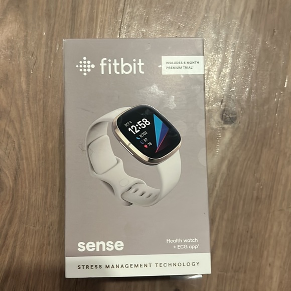 Fitbit Sense health & fitness smartwatch. White/gold version. - Picture 4 of 7